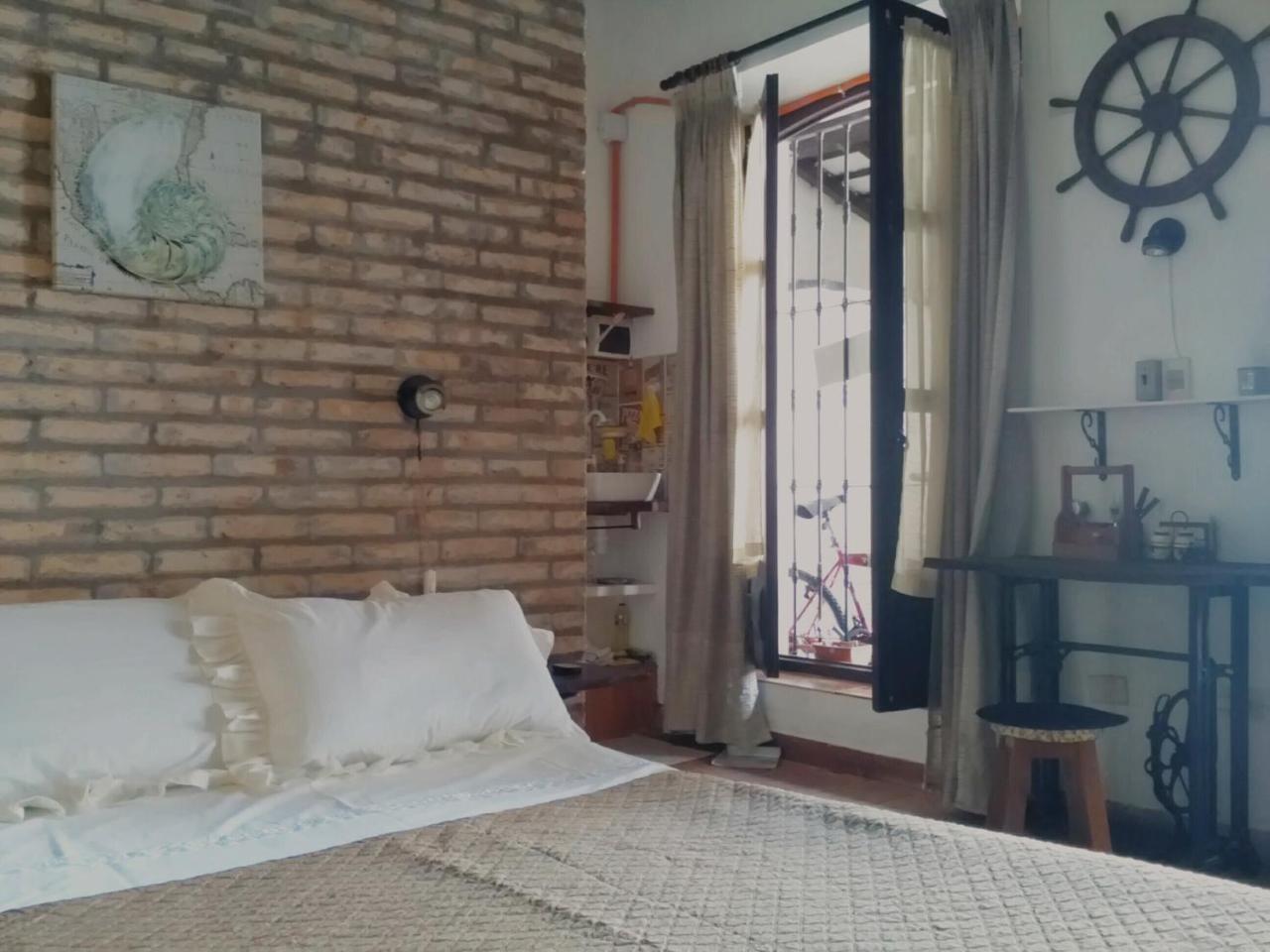 Black Cat Hostel 아순시온 외부 사진