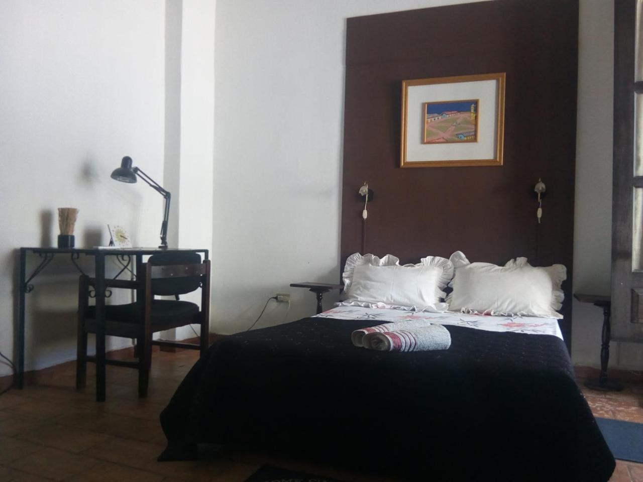 Black Cat Hostel 아순시온 외부 사진