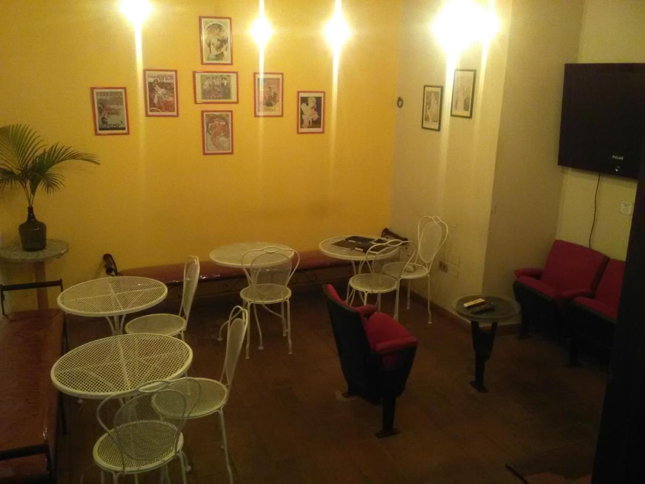 Black Cat Hostel 아순시온 외부 사진